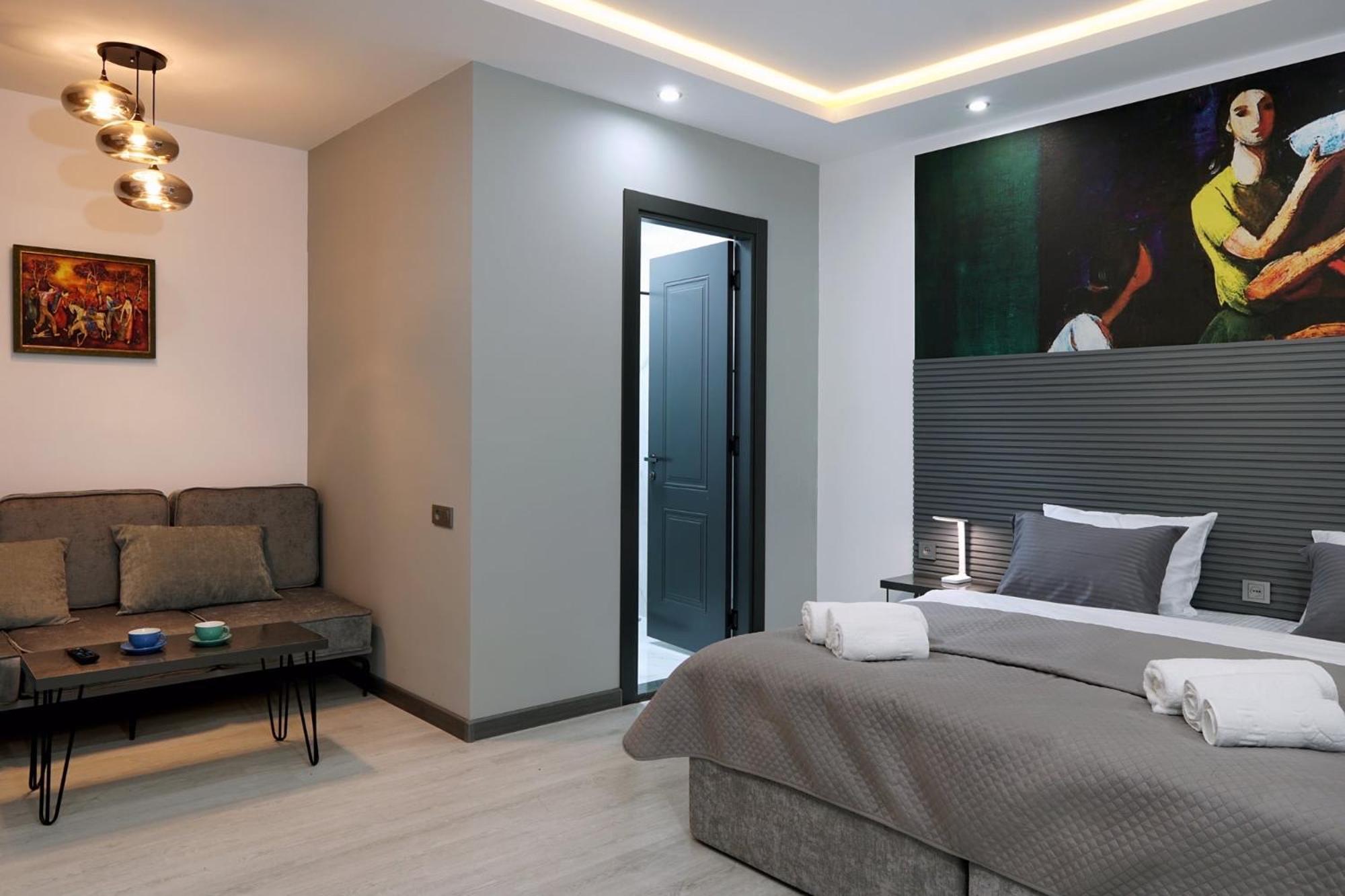 Hotel Varla Kutaisi Bagian luar foto