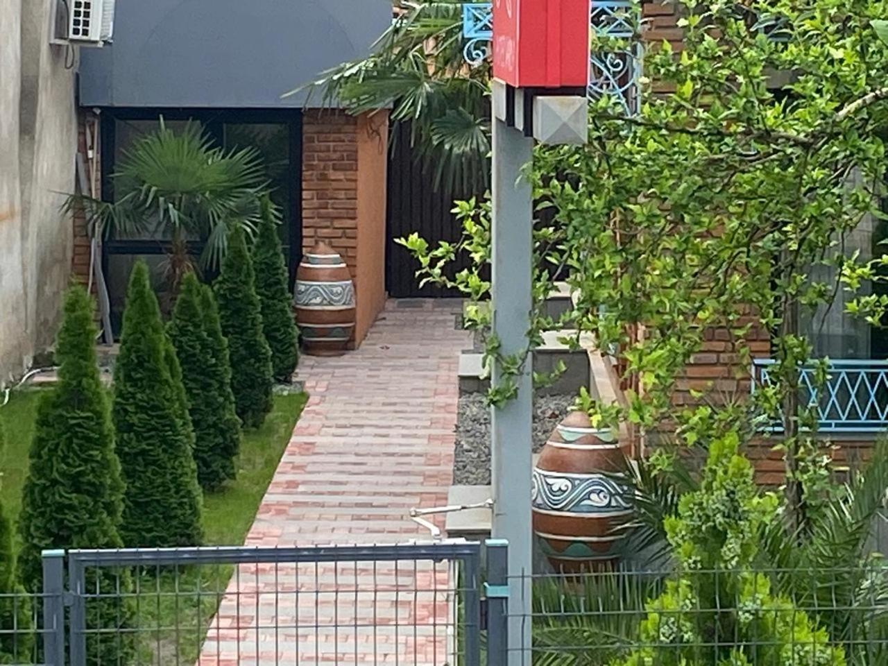 Hotel Varla Kutaisi Bagian luar foto