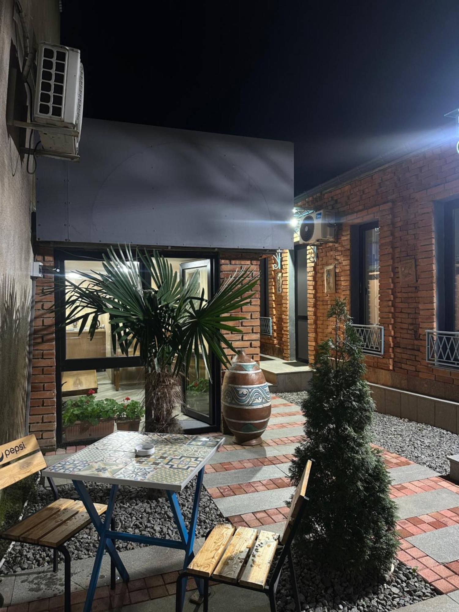 Hotel Varla Kutaisi Bagian luar foto